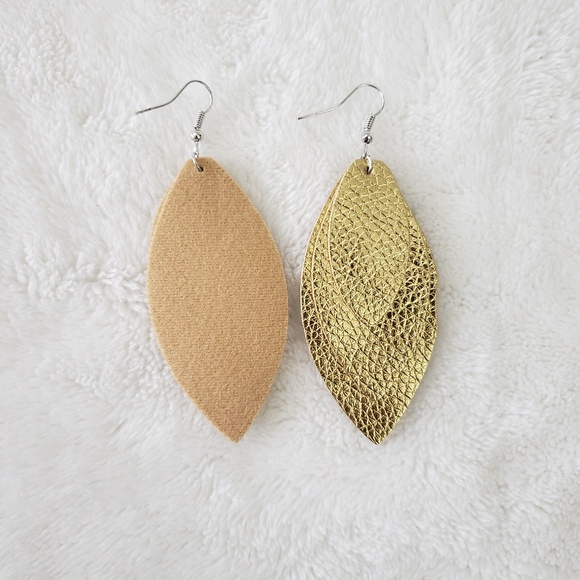 Triple Stacked Leather Earrings - Picture 4 of 4